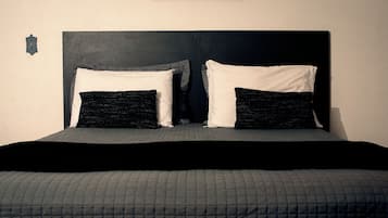 Comfort Suite, City View | 1 bedroom, blackout drapes, soundproofing, iron/ironing board