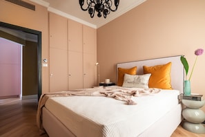 1 bedroom, iron/ironing board, free WiFi, bed sheets