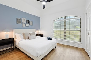 5 Schlafzimmer, Bügeleisen/Bügelbrett, WLAN, Bettwäsche