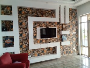 Reception - Queen Greenstars Apartment  (Gisenyi)