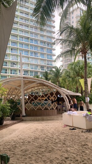 Property grounds - Cozy 1-bedroom condo with WiFi, AC, and PS4 in Parañaque City (Parañaque)