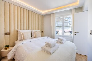 1 bedroom, iron/ironing board, free WiFi, bed sheets - 1bedroom Sacrée cœur Place du Tertre Montmartre (Paris)