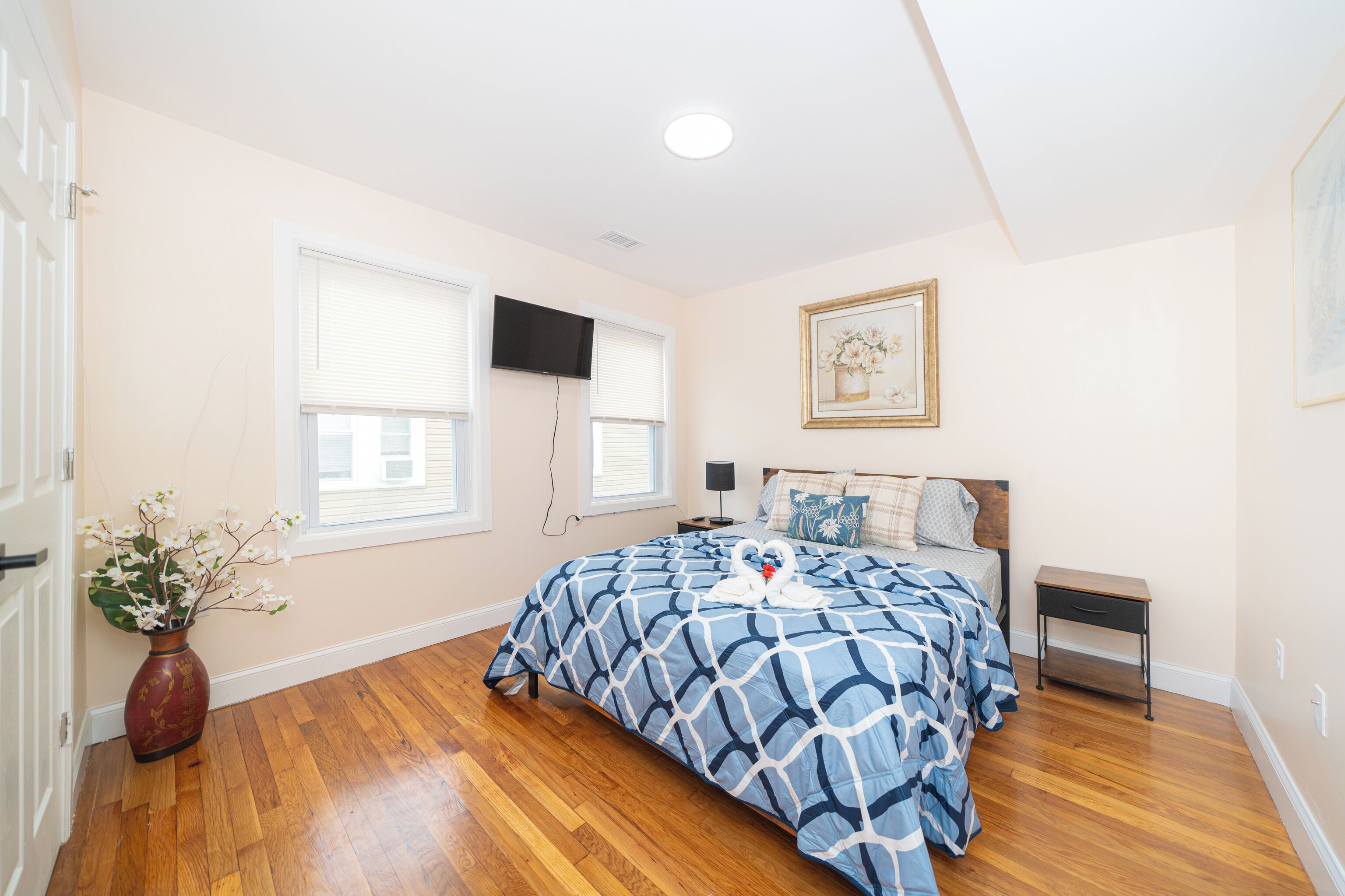 30/3 - Newly renovated, cozy, airy apartment in Boston