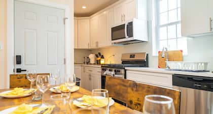 30/3 - 3BR Boston - Cozy Apt near Franklin Park Zoo