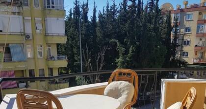 Merkez de çarşıya mesafesinde. Alanya'nın kalbinde