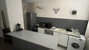 Microwave, oven, stovetop, dishwasher