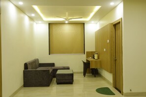 Luxury Suite | City view