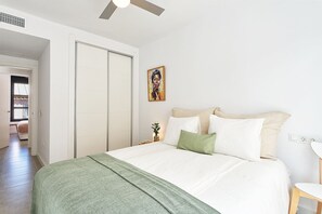 2 bedrooms, down duvets, individually decorated, individually furnished