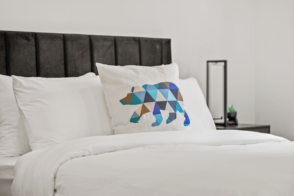 5 bedrooms, desk, iron/ironing board, free WiFi