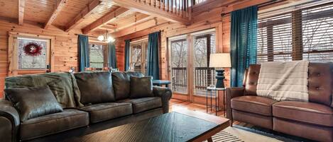 スマートテレビ、暖炉、テーブルサッカー台