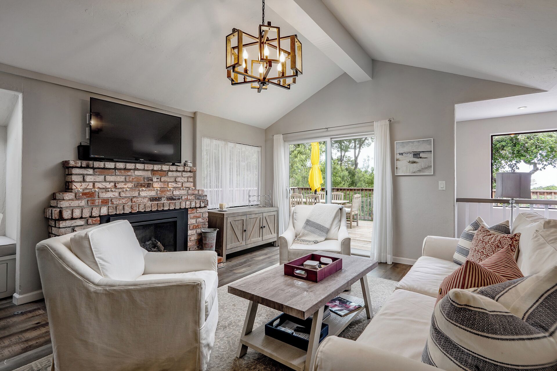 Charming Downtown Carmel 5 Bed Property