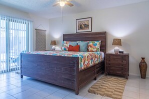 3 Schlafzimmer, Schreibtisch, Bügeleisen/Bügelbrett, Reisekinderbett