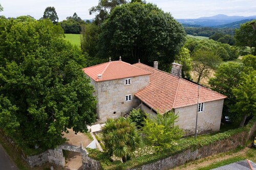 Pazo del Siglo Xvii en el Corazón de Galicia