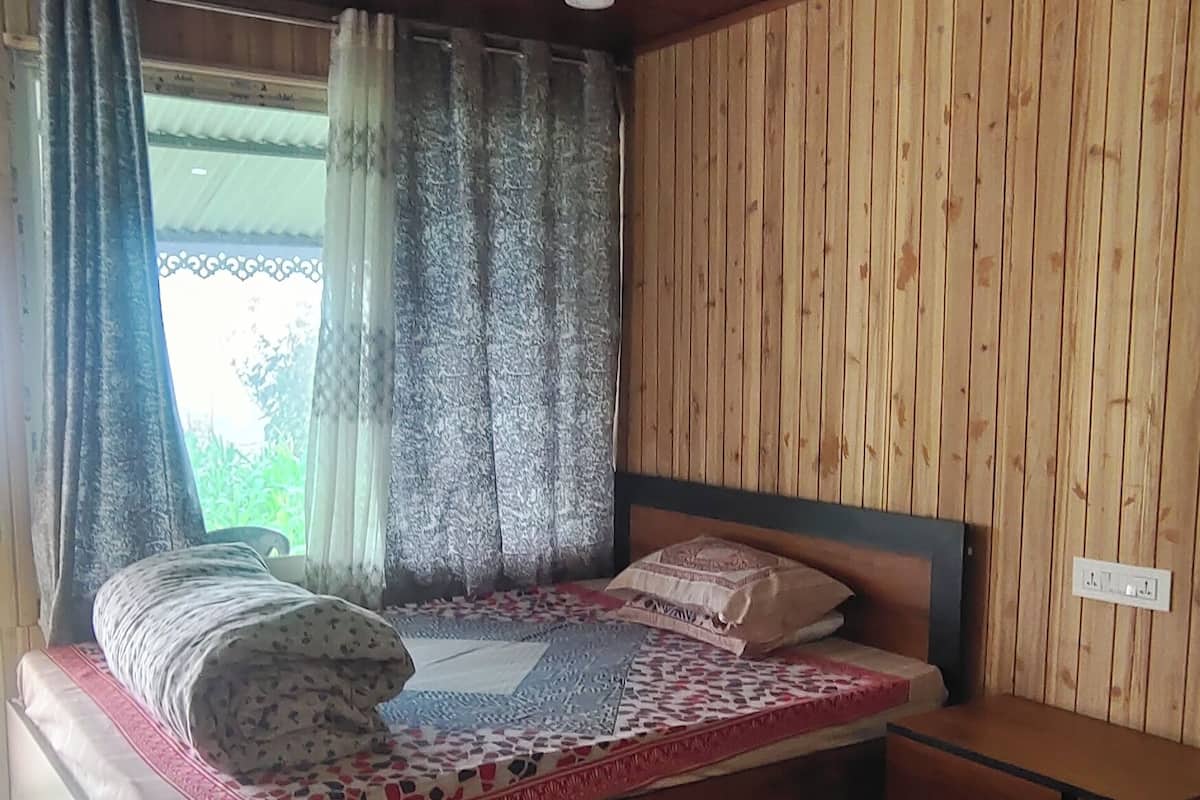 Comfort Cottage, Balcony, Garden View | 1 bedroom, desk, laptop workspace, free WiFi