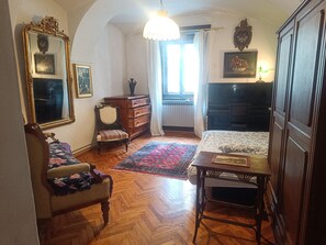 2 bedrooms, iron/ironing board, WiFi, bed sheets - Old Town Center Palace Apartment (Zagreb)