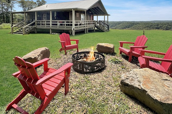 Enjoy the view and relax arond the fire pit