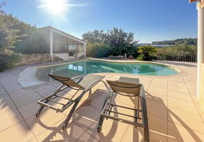 Pool - Villa de Standing au Calme Absolu à Biot (Biot)