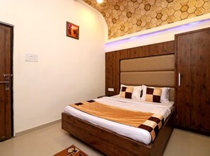 Double Room, City View | Free WiFi