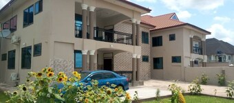 Vesgrah Homes cozy Apartment with Super King Size Bed