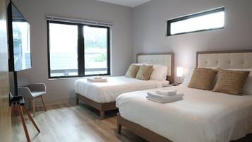 3 slaapkamers, een bureau, een strijkplank/strijkijzer, wifi