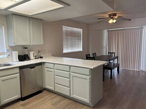 Fridge, microwave, oven, stovetop - Extended Stay 3 or 4  Beds Cozy Smart Home Living (Las Vegas)