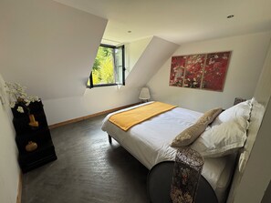 2 bedrooms
