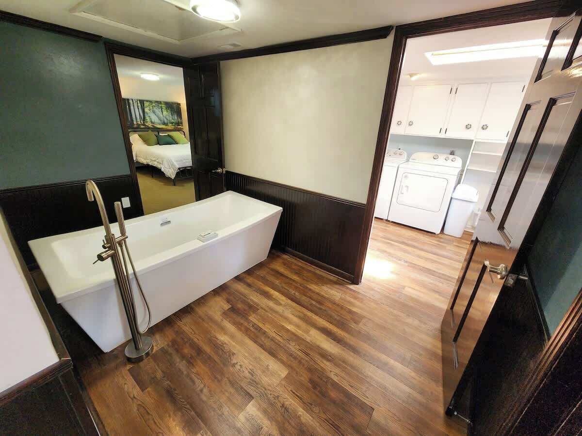 4 間睡房、書桌、熨斗/熨衫板、Wi-Fi