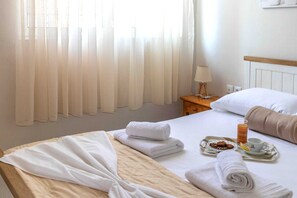 2 bedrooms, iron/ironing board, free WiFi, bed sheets - Beachside Apartment-2 (Afandou)