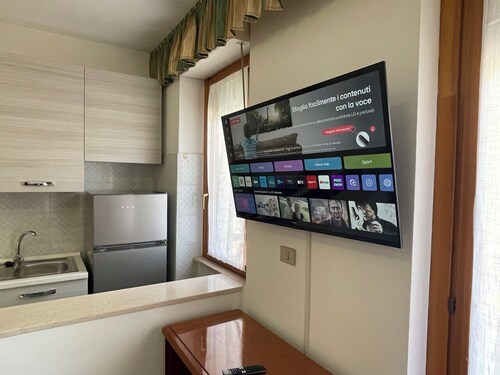 La Vedetta apartment, spacious accommodation with sea view terrace