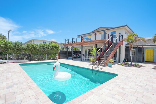 St Pete Upham Beach Private Boutique Pool