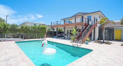 St Pete Upham Beach Private Boutique Pool