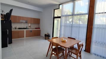 Classic Double Room | Living area
