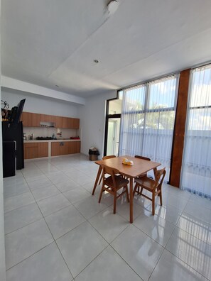 クラシック ダブルルーム | リビング エリア