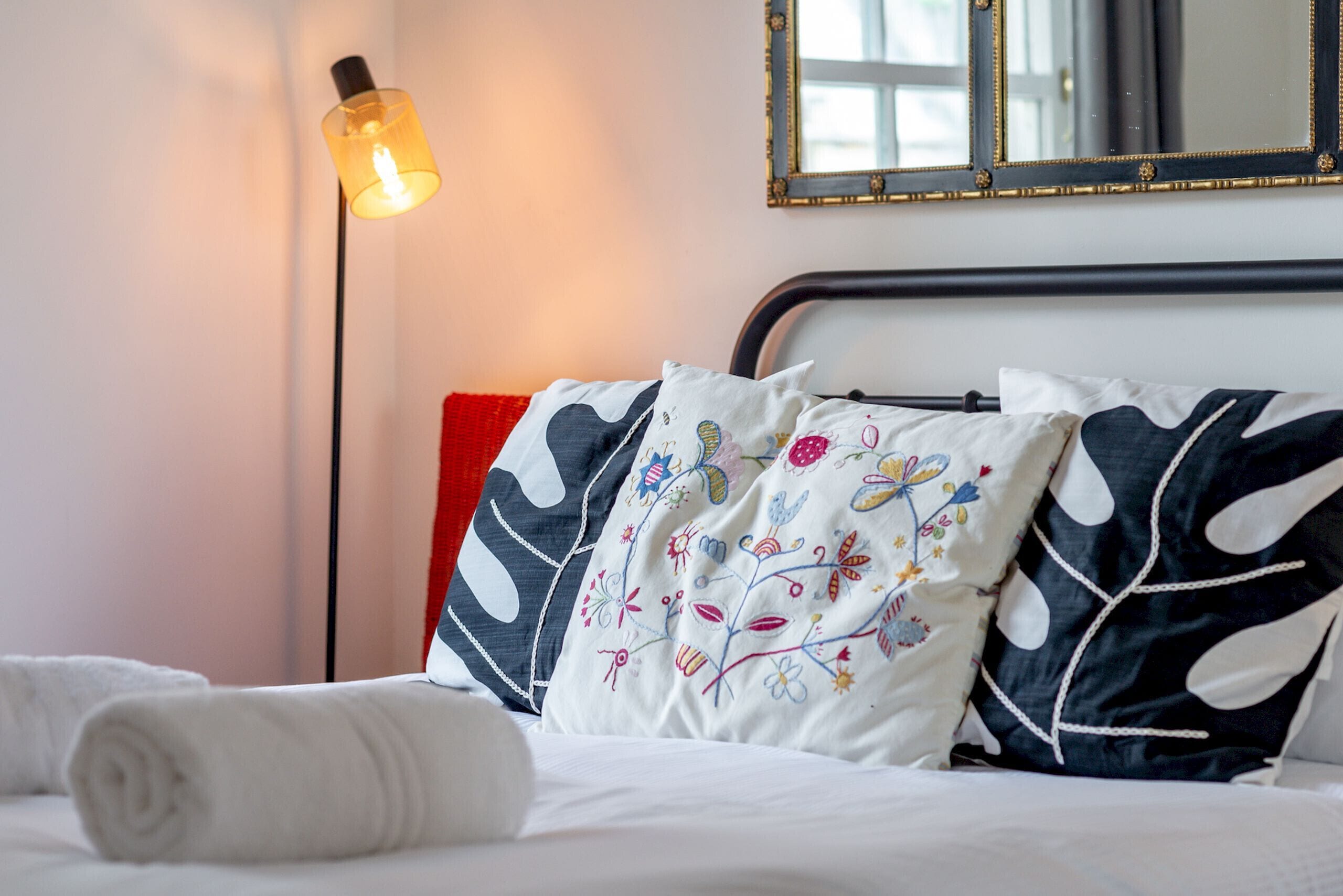 2 chambres, fer et planche à repasser, Wi-Fi gratuit, draps fournis