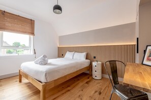 1 chambre, fer et planche à repasser, Wi-Fi gratuit, draps fournis