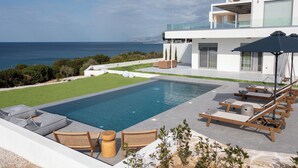 Unclassified image, 3 of 34, button - Nouvelle villa sea view  (IERAPETRA)