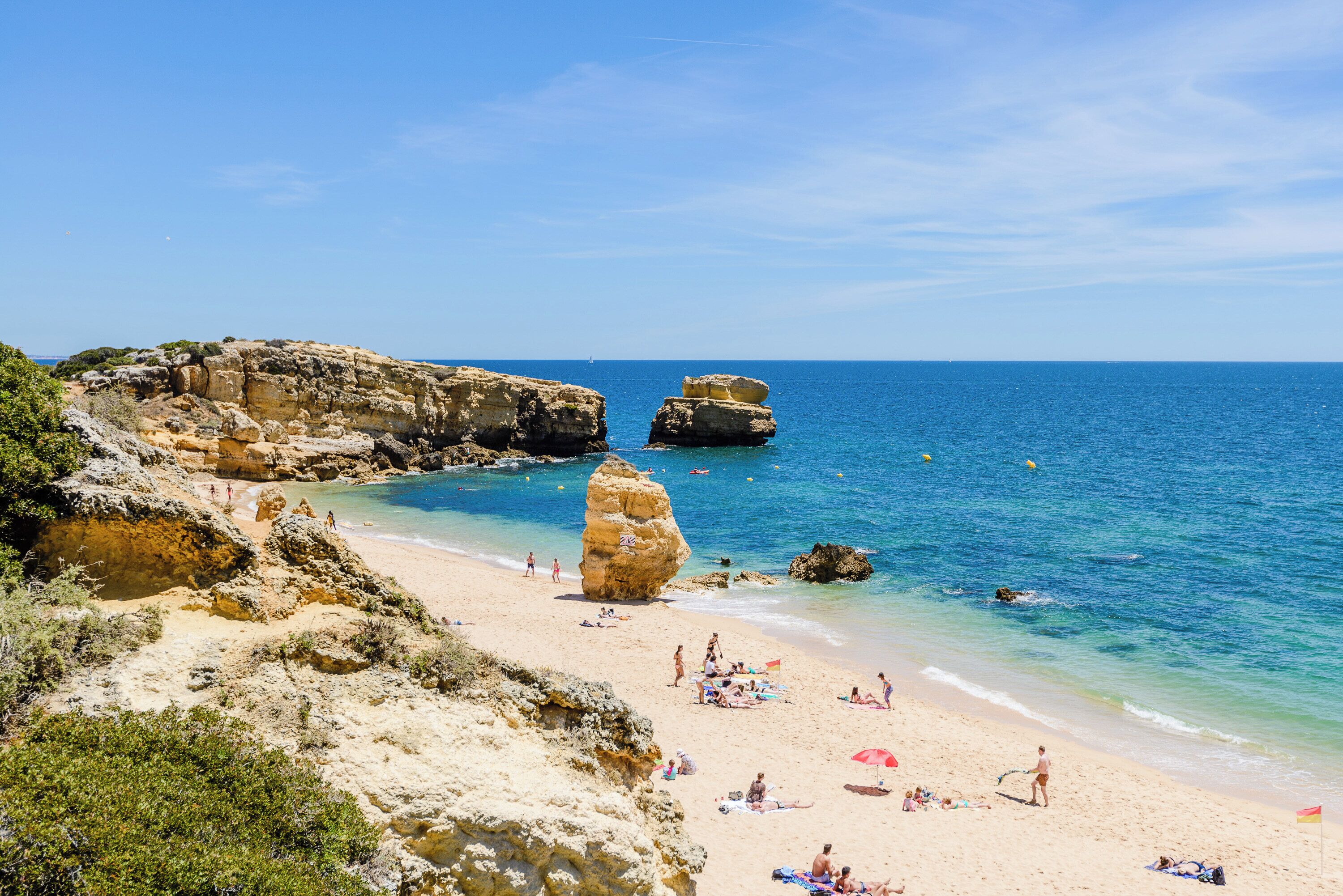 Liegestühle, Strandtücher