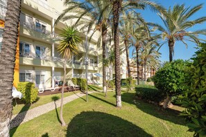 Property grounds - BnB Homes Apartment with cozy Terrace & 2 Swimming pools near the heart city (Albufeira)