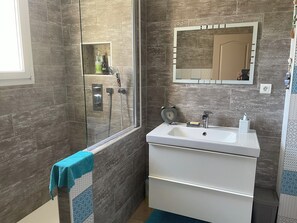 Bruser, håndklæder, Sæbe, Shampoo