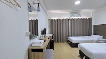Phòng đôi hoặc 2 giường đơn Deluxe | Truy cập Internet không dây miễn phí, bộ trải giường