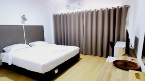 Deluxe Double or Twin Room - RATANASIRI HOTEL (Chaiyaphum)