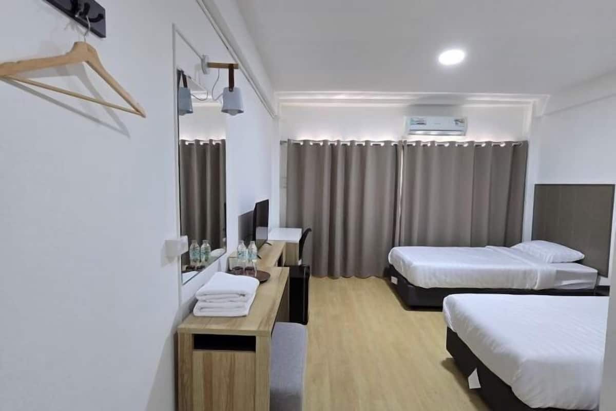 Free WiFi, bed sheets