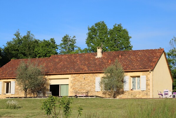 Exterior - Maison Avec Piscine Entre Perigord Noir et Quercy (Carlux)