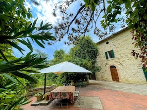 Villa, 2 Bedrooms, Smoking, Patio | Outdoor dining