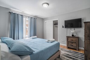 6 Schlafzimmer, Schreibtisch, Bügeleisen/Bügelbrett, kostenloses WLAN