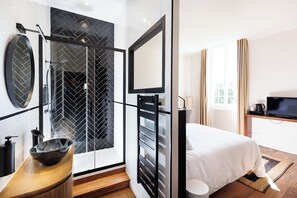 Luxury Double Room, Hill View | Bathroom