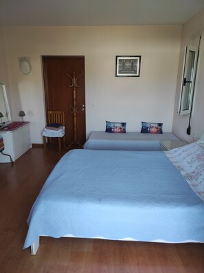 1 soverom, strykejern/-brett, wi-fi (inkludert) og sengetøy