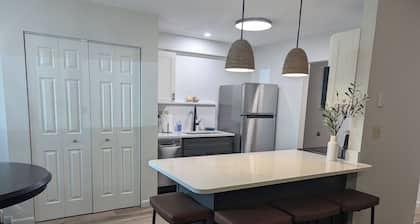 Charming 2-bedroom condo in McHenry Close To Lake Activities and Ski Resort
