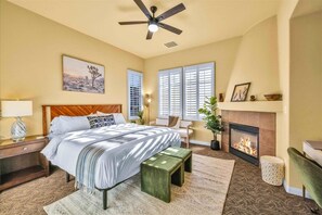 1 dormitorio, escritorio, tabla de planchar con plancha y wifi