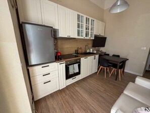Fridge, microwave, oven, stovetop - Gazi's House (Firenze)